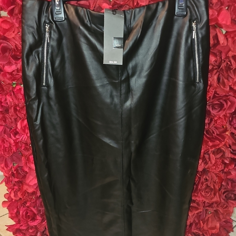 Target NWT Black Pencil Skirt Knee-Length Cocktail Size Xlarge